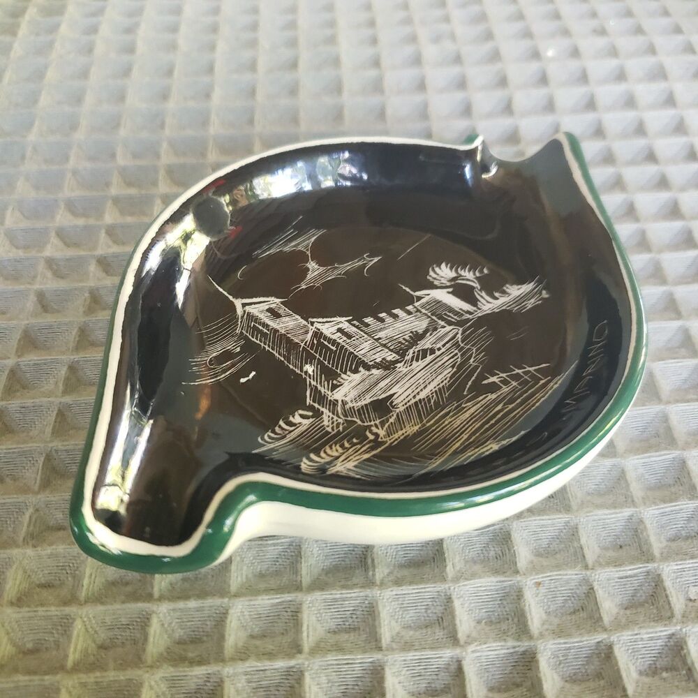 Vintg San Marino Sgraffito Ceramic Ashtray Small Leaf Dish Black Green Fortress